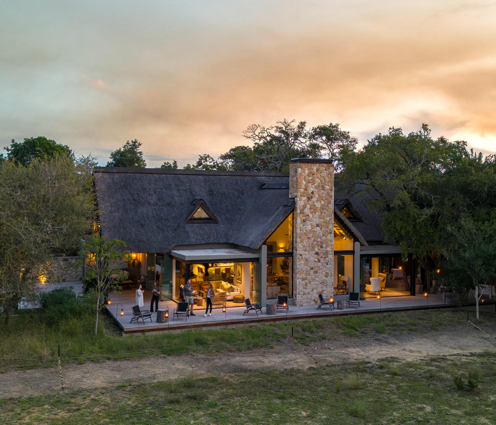 image-placeholder image-placeholder